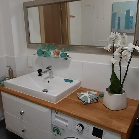 Auberge de jeunesse Apart- Salon Z Aneksem Kuchenym, 2 Sypialnie, Lazienka