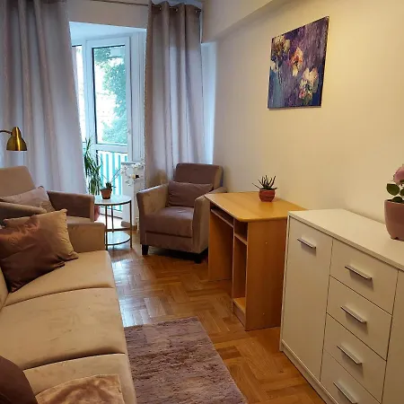 Auberge de jeunesse Apart- Salon Z Aneksem Kuchenym, 2 Sypialnie, Lazienka