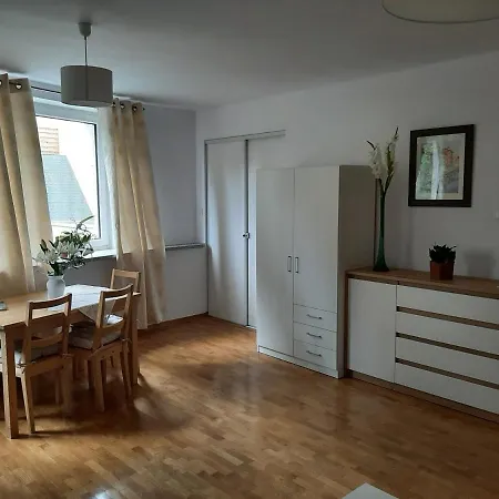 Apart- Salon Z Aneksem Kuchenym, 2 Sypialnie, Lazienka * Szczecin