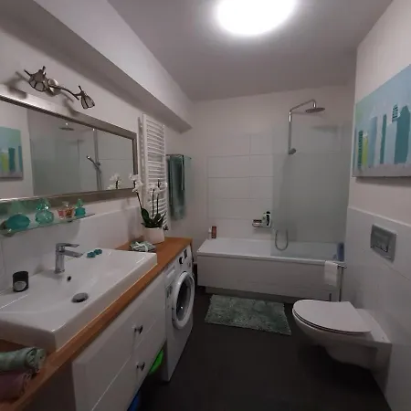 Apart- Salon Z Aneksem Kuchenym, 2 Sypialnie, Lazienka * Szczecin