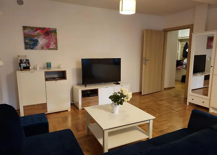 Hostel Apart- Salon Z Aneksem Kuchenym, 2 Sypialnie, Lazienka Szczecin