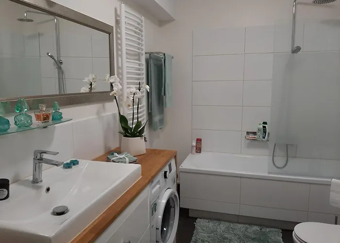 Hostel Apart- Salon Z Aneksem Kuchenym, 2 Sypialnie, Lazienka