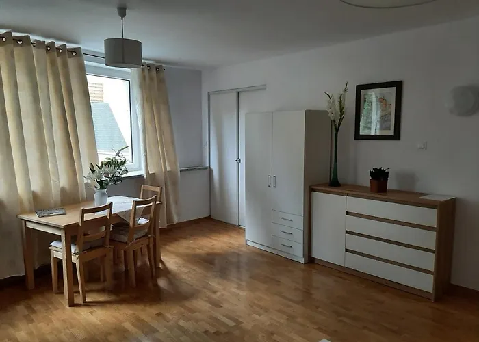 Apart- Salon Z Aneksem Kuchenym, 2 Sypialnie, Lazienka * Szczecin